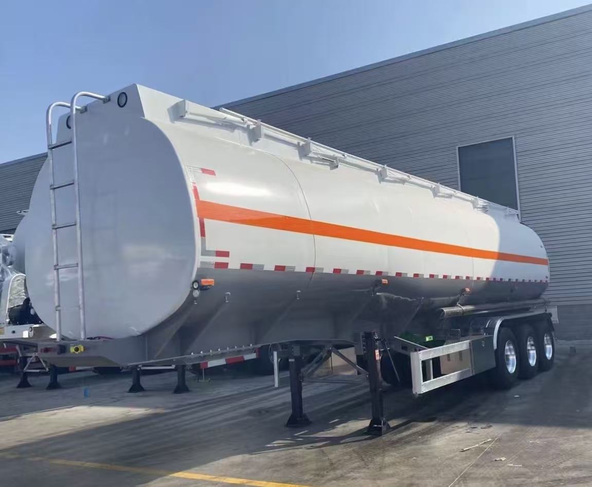 Fuel Tanker Trailer